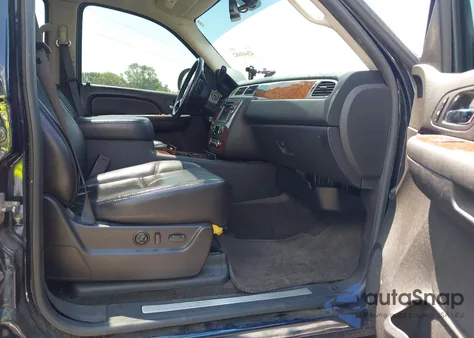 2007 Chevrolet Tahoe Ltz from USA, damaged, VIN 1GNFK13067J327018